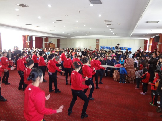 紅纓陽(yáng)光體育操節(jié)展示