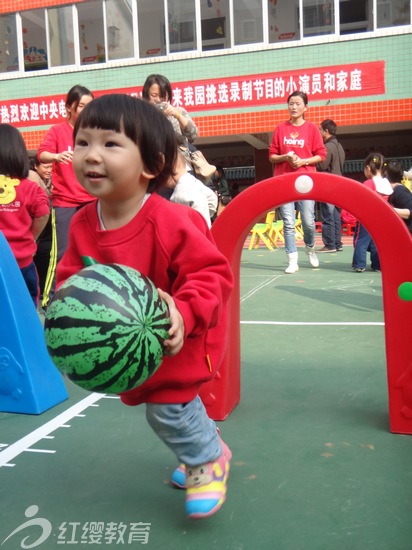 北京紅纓直營(yíng)園岳陽園舉辦“陽光體育”親子運(yùn)動(dòng)會(huì)