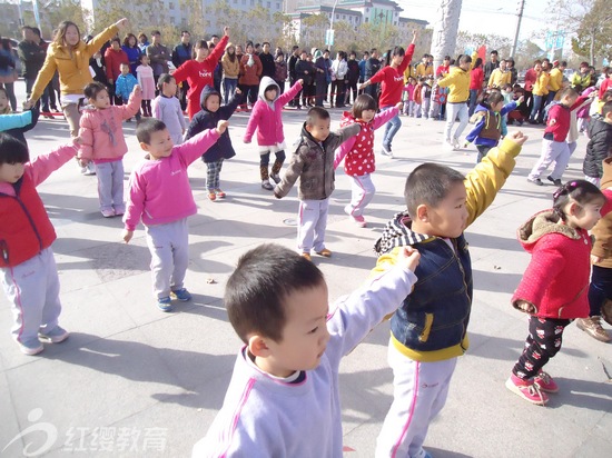 河北衡水紅纓育才幼兒園舉辦“陽光體育”冬季運(yùn)動(dòng)會(huì)