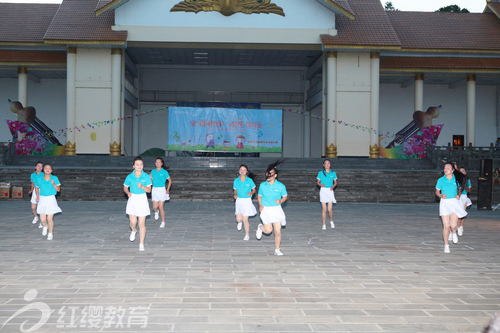 云南梁河紅纓開(kāi)發(fā)區(qū)幼兒園慶六一親子同樂(lè)活動(dòng)