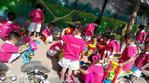 山東壽光紅纓愛心雙語幼兒園舉辦六一活動(dòng)