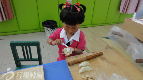 山東壽光紅纓愛心雙語幼兒園舉辦六一活動(dòng)