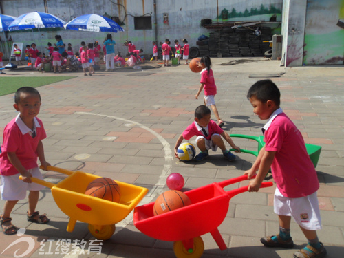 山東壽光紅纓愛心雙語幼兒園舉辦六一活動(dòng)