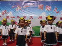 伸伸小舌頭，好可愛呦?。? border=