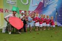 幼兒情景舞《拔蘿卜》、