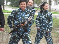 唐園長親自帶隊，保護者正在執(zhí)行任務(wù)的戰(zhàn)友們