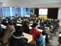 組織家長(zhǎng)學(xué)習(xí)“手足口“的預(yù)防知識(shí)。