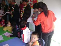 線(xiàn)條畫(huà)送給爺爺奶奶